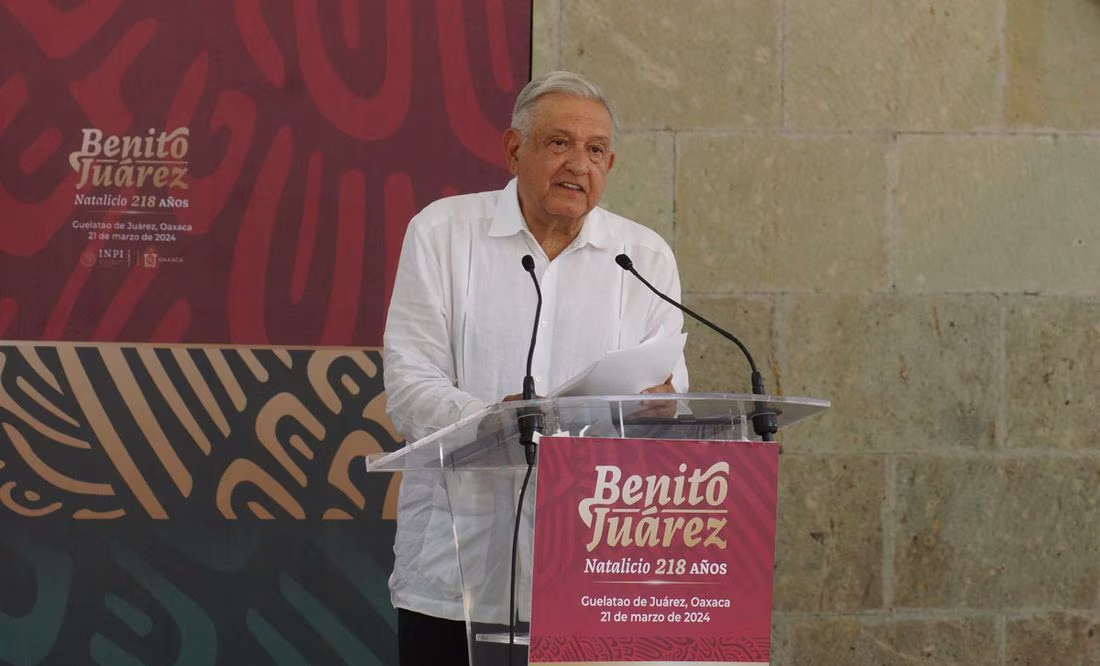 AMLO revela que pide consejos a Benito Juárez y nunca le ha fallado; "todavía está entre nosotros", dice